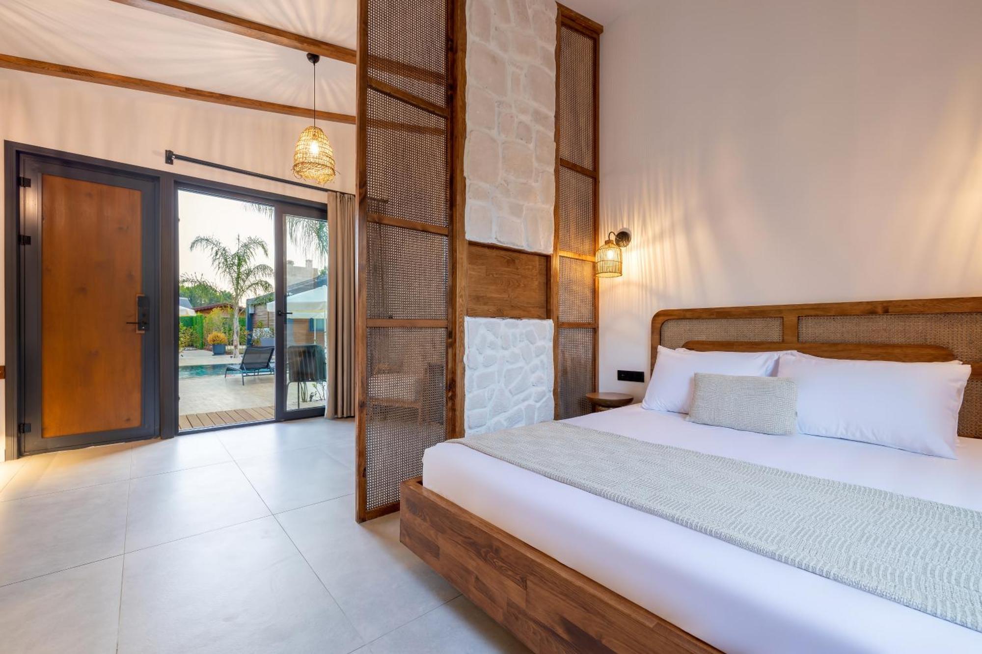 Rota Kilidonia Karaoez Suites&Villas Zimmer foto